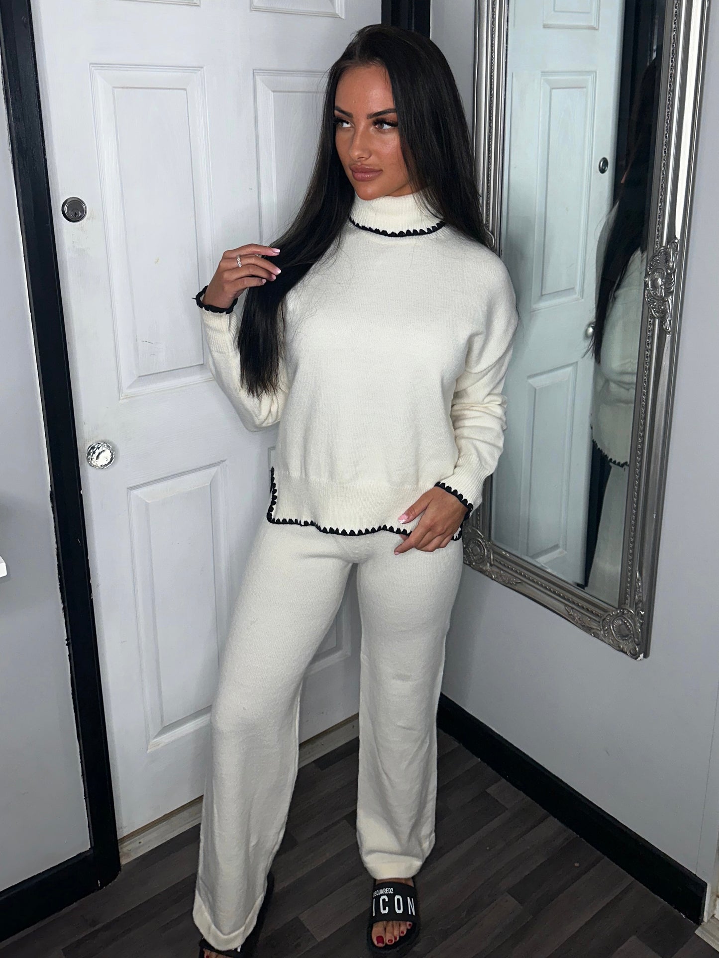 MAE Set in Cream